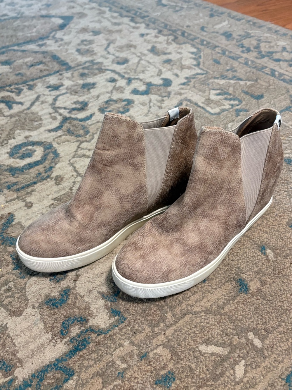Coconuts by Matisse Heeled Booties